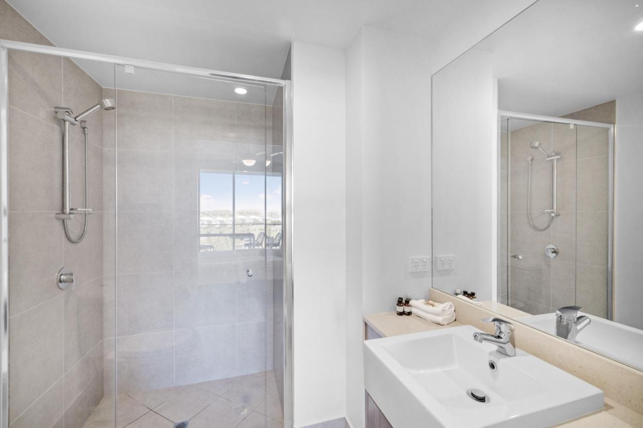 Hotel Waterline At Oceanside *